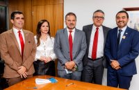 Governo do Tocantins se reúne com ministro Alexandre Padilha para viabilizar empréstimo de R$ US$ 200 milhões com o BIRD