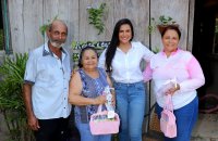 Primeira-dama Karynne Sotero promove ação solidária em homenagem às Mães da comunidade Torrãozeiros no Cantão