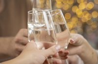 Festas, comida e bebida: como evitar excessos que prejudicam o corpo neste fim de ano